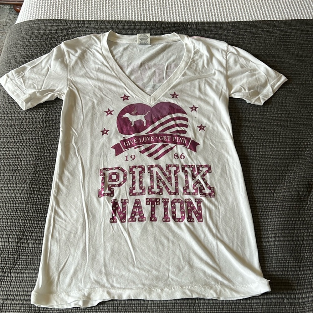 Womens PINK by VS Vneck tee